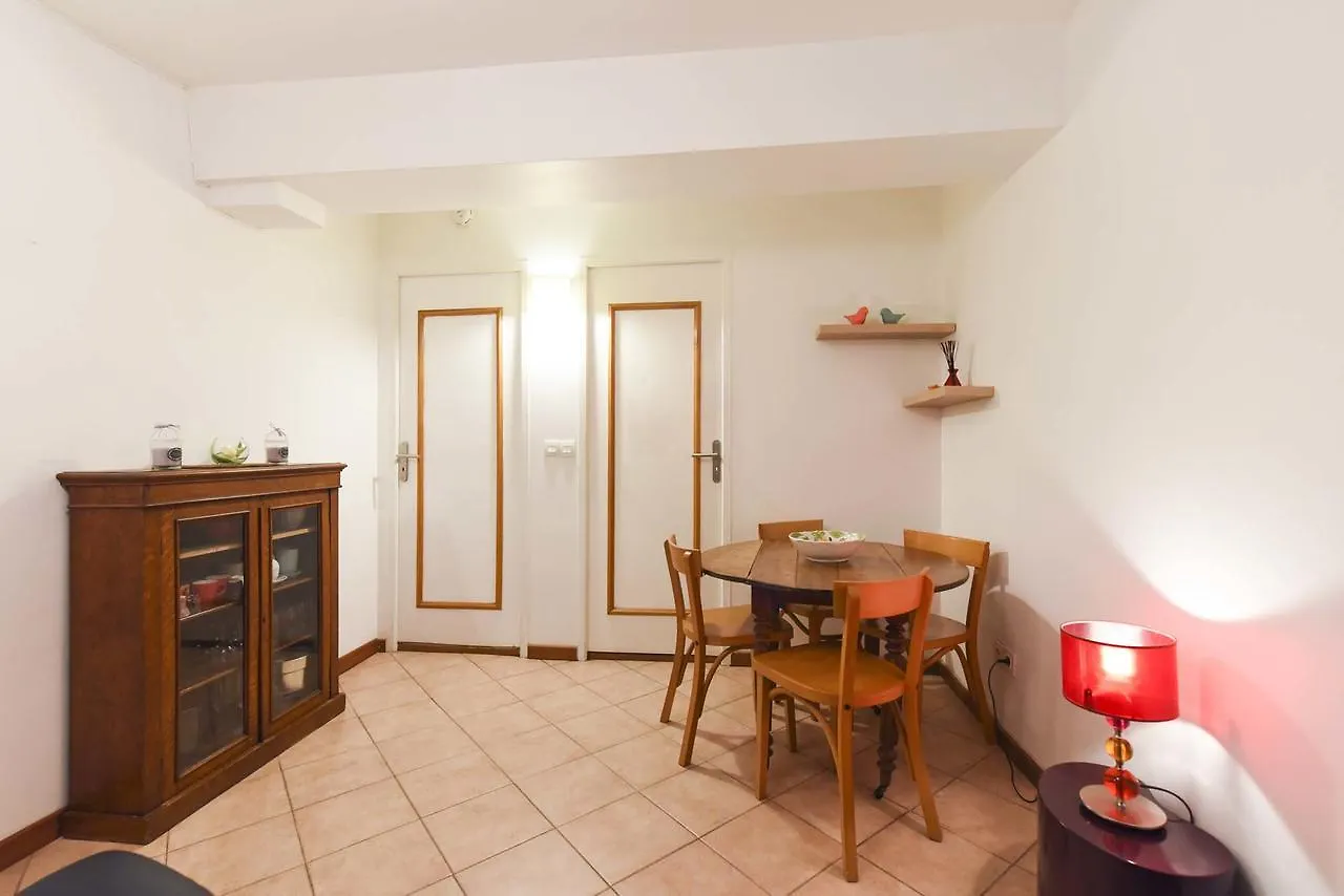Appartamento Veeve - Montorgeuil Cosy Parigi Francia